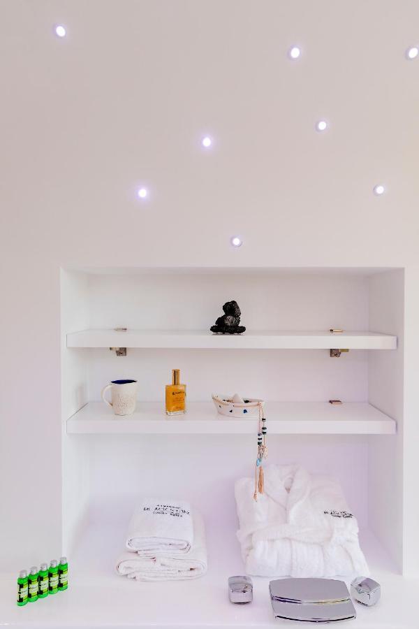Blackstone Luxury Suites Emporio  Esterno foto